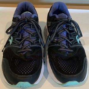 Saucony Everun ISOFIT Black Athletic Shoes - 10.5
